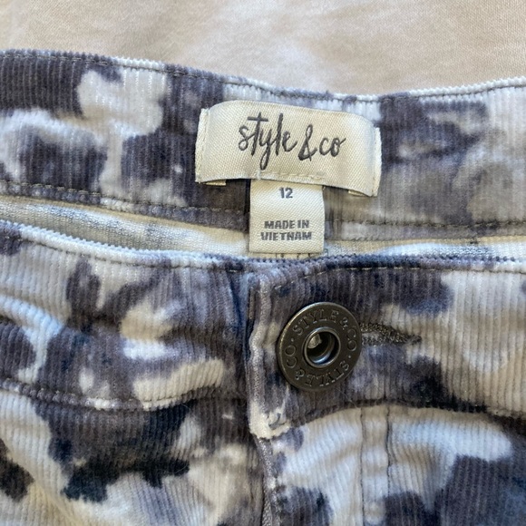 Macy's Style & Co Curvy-Fit Skinny Jeans Sz 12 Mid Rise Corduroy Acid Wash - Picture 3 of 3